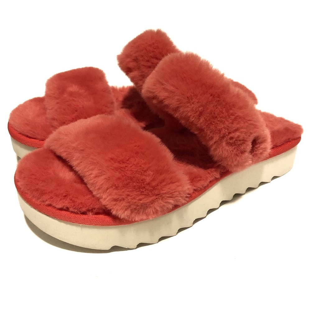 Koolaburra by UGG Fuzzy Slipper Slides
